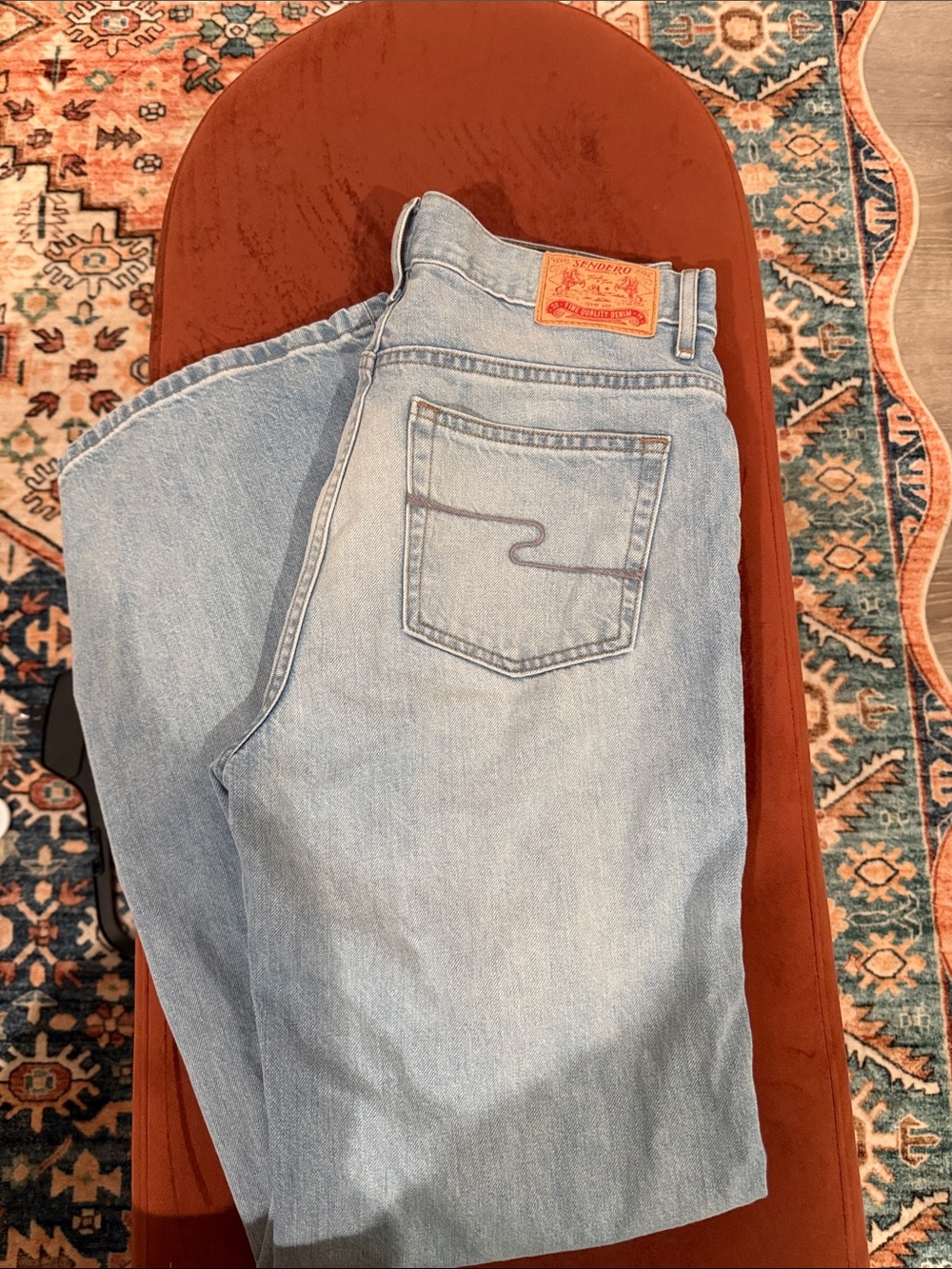 Light wash, wide leg women sendero jeans